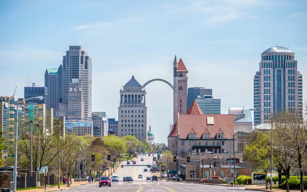 View of downtown st. louis during the day